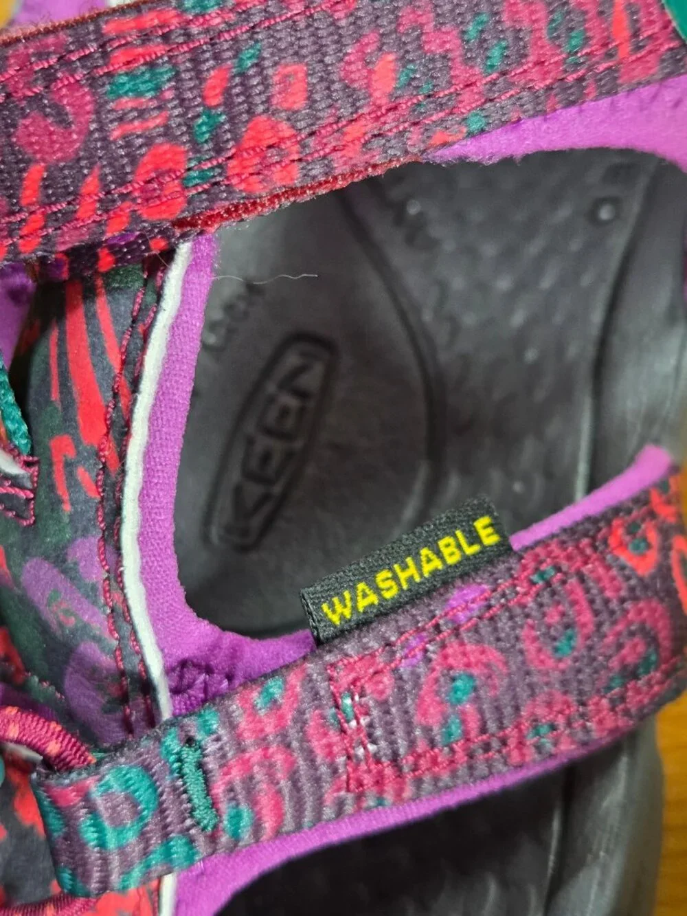 KEEN Children Girls Size 3 Seacamp II CNX Purple Pink Waterproof Hiking Sandals